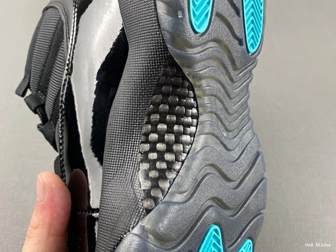 Air Cozy 11 Jordan 670 1822 378037 - 0723